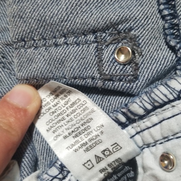 3/$20 MAURICES | Skinny Jeans Size XS Dark Wash - Picture 5 of 7